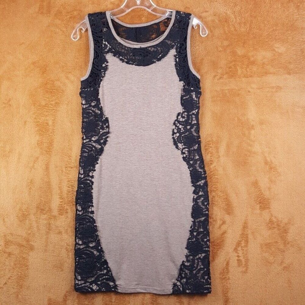 TORN RONNY KOBO Dress Womens Medium Tan Sheath Sleeveless Crochet Trim ALEXANDRA